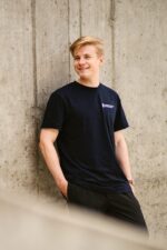 T-shirt czarny "SUT"